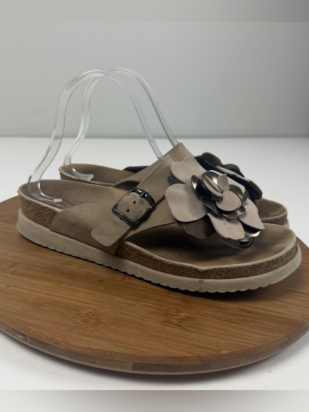 Mephisto Helen Flower Light Taupe Sandals